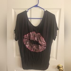 Cloudless Lips Glitter Graphic Tshirt Top